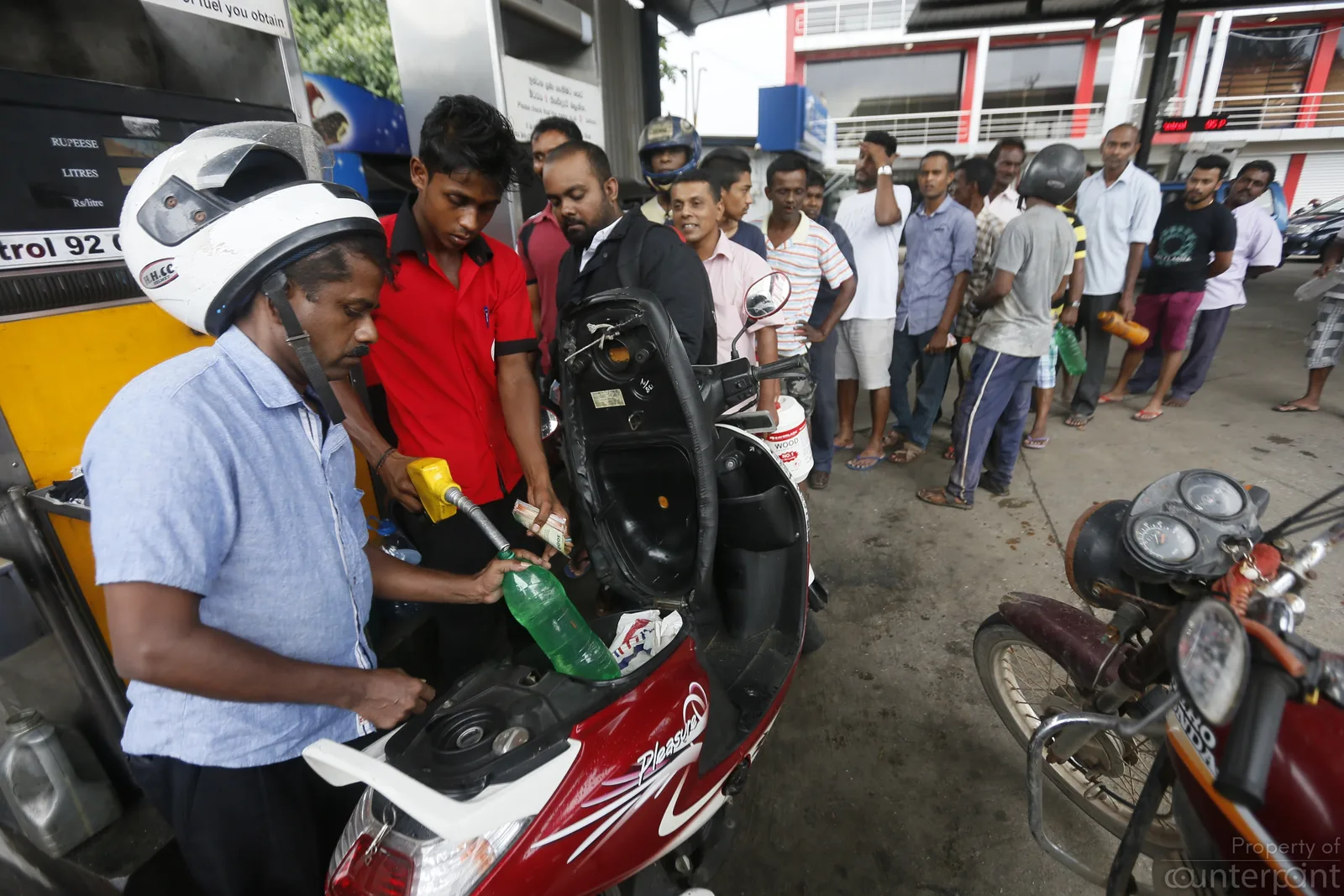 The petroleum workers strike brought many hardships to the people